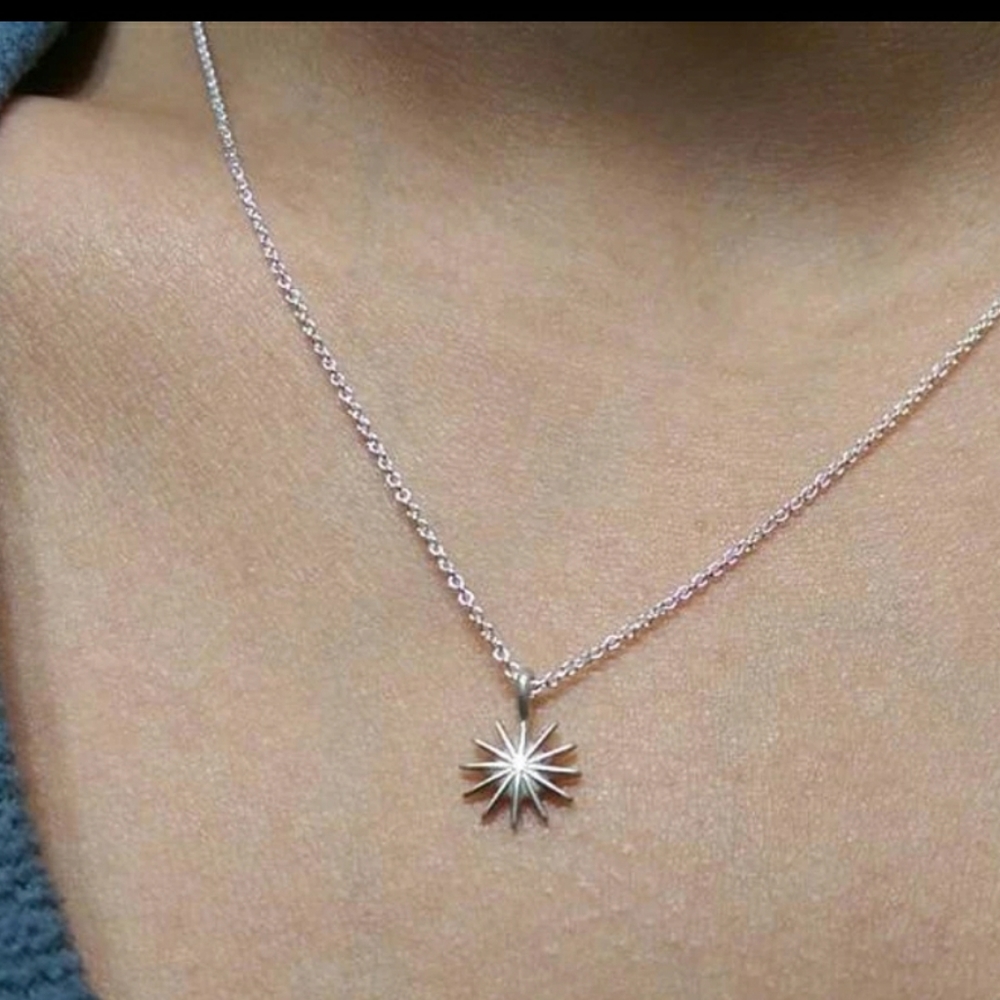 SUN NECKLACE - Picture 3 of 3